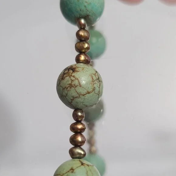 green turquoise beaded necklace w black freshwater pearls and gold filled clasp - Picture 8 of 11